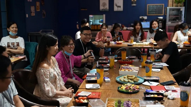 榜樣的力量丨MG不朽情緣物里9月份優秀員工&優秀新人表彰大會圓滿結束